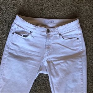 Curvy skinny white jeans Ann Taylor loft